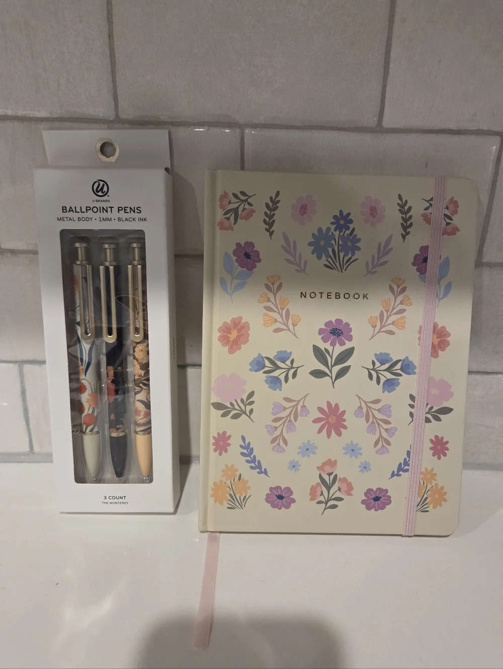 Floral Hardcover Notebook with Elastic Band And 3 Pack Of Ball Point Pens NIP